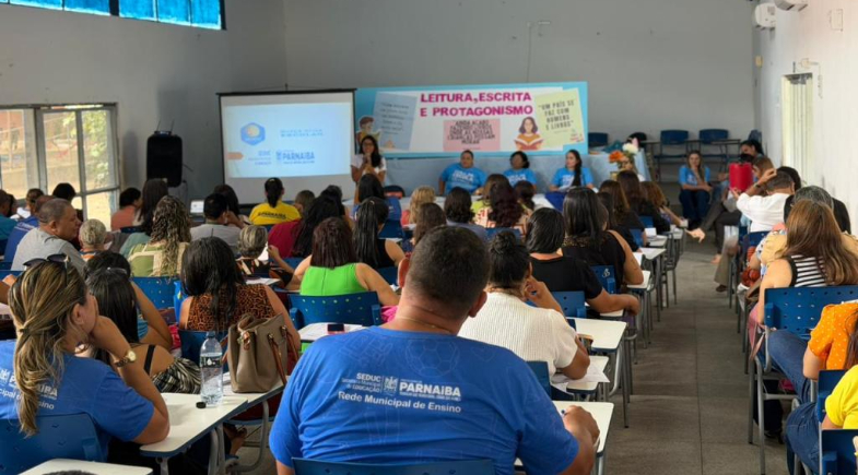 Prefeitura de Parnaíba realiza encontro com gestores escolares para alinhar ações da SEDUC e do Selo UNICEF
