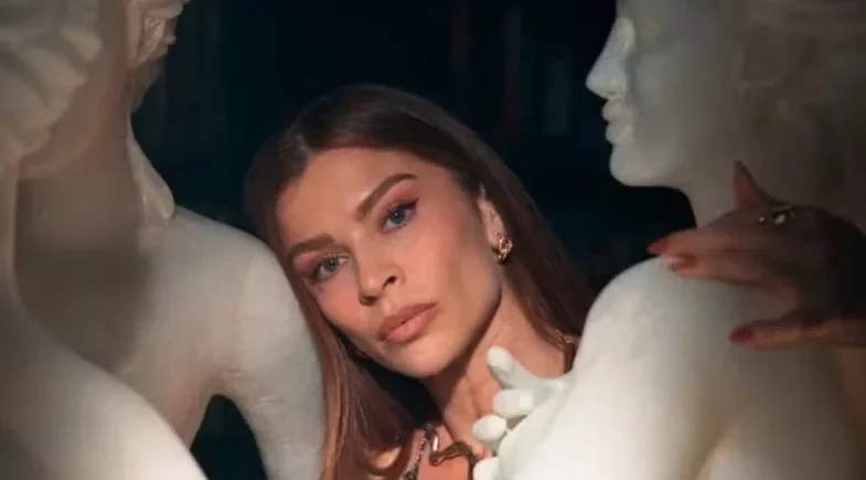 Em 'Três Graças', Arminda dopa Joaquim e encontra as Três Graças no ferro-velho