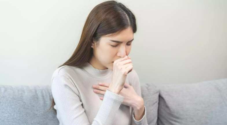 Saiba como aliviar a tosse: 10 remédios caseiros fáceis de preparar em casa