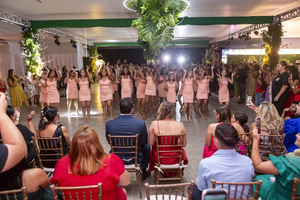 Projeto Sonho de Menina celebra 15 anos de debutantes em Parnaíba - Divulgação/ASCOMProjeto Sonho de Menina celebra 15 anos de debutantes em Parnaíba - Divulgação/ASCOM