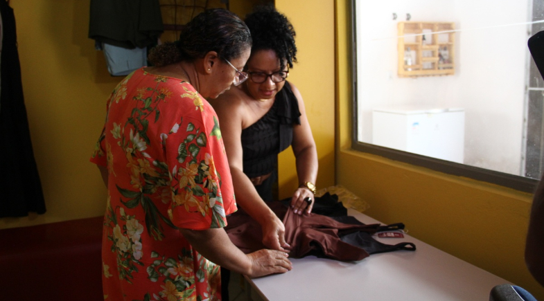 Com apoio do Programa Acredita no Primeiro Passo, Nazaré transformou a própria casa em loja e encontrou no empreendedorismo uma nova perspectiva de crescimento | Eliaquim de Paula/ Meio News