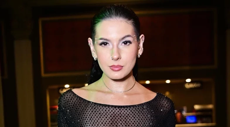 Ana Castela é alvo de processo após acusação de maus-tratos a animal, diz colunista