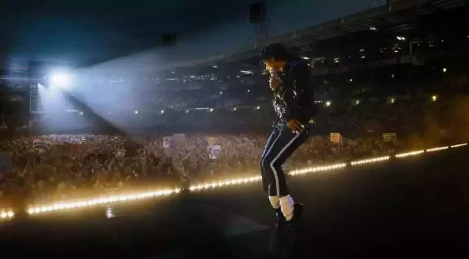 O rei que fez da música um “remédio” para suas dores; ‘Michael’ é incrível