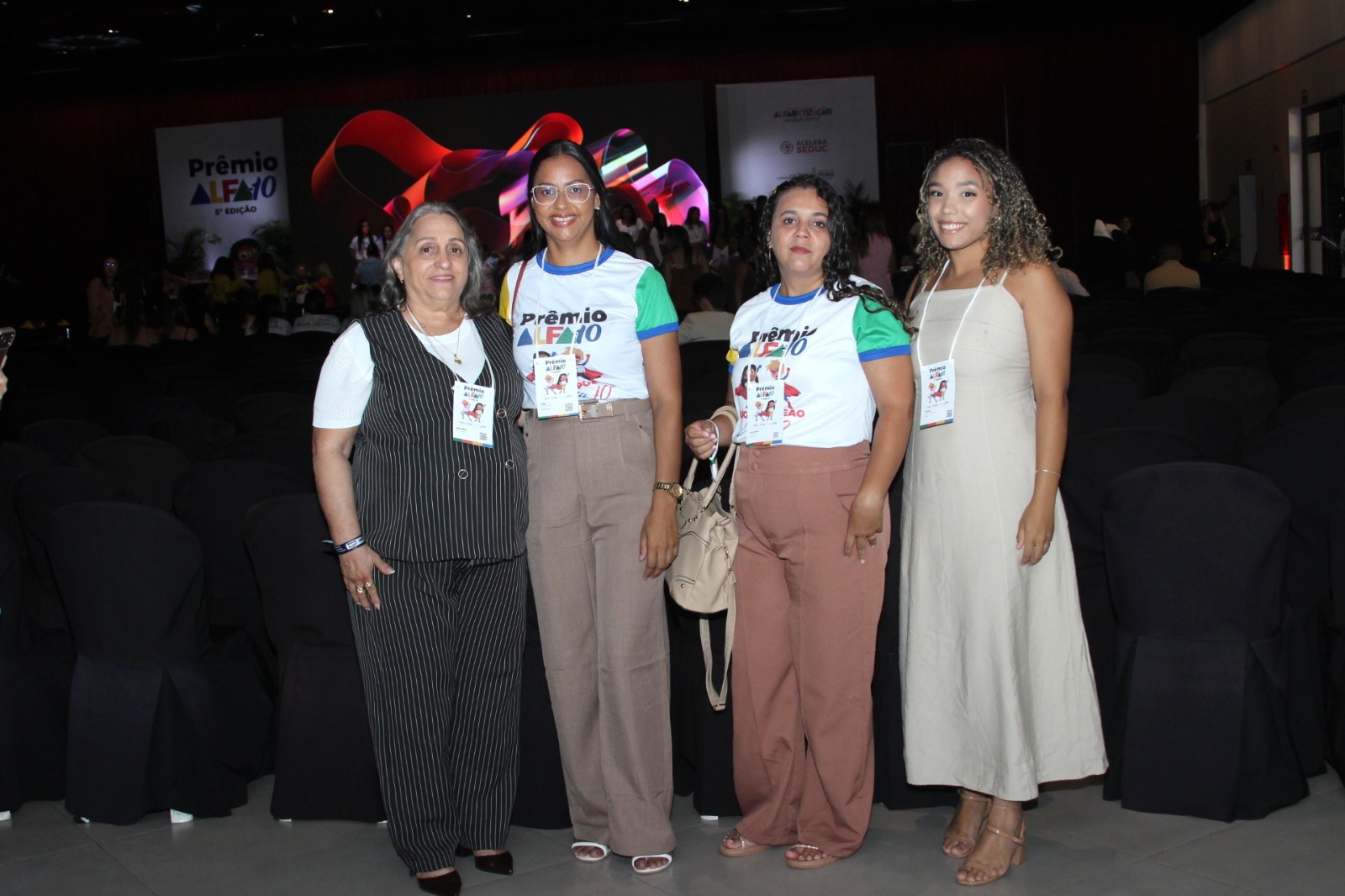 Educação de Hugo Napoleão recebe prêmio Alfa-10 durante solenidade em Teresina - Divulgação/ASCOMEducação de Hugo Napoleão recebe prêmio Alfa-10 durante solenidade em Teresina - Divulgação/ASCOM