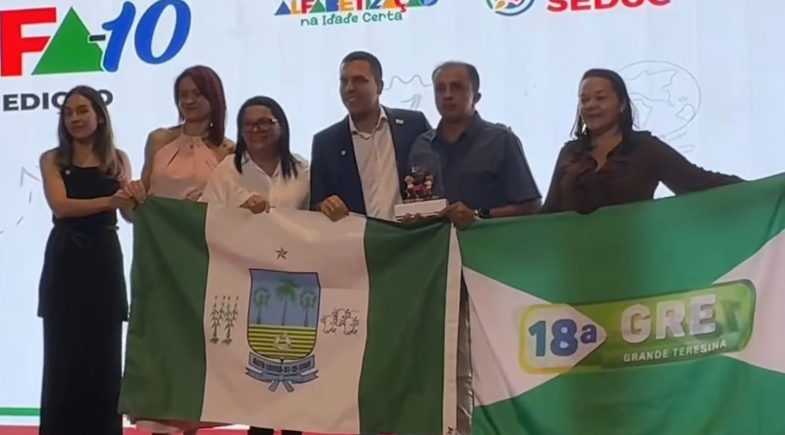 Alto Longá se destaca no Prêmio Alfa-10 e celebra conquista na educação municipal