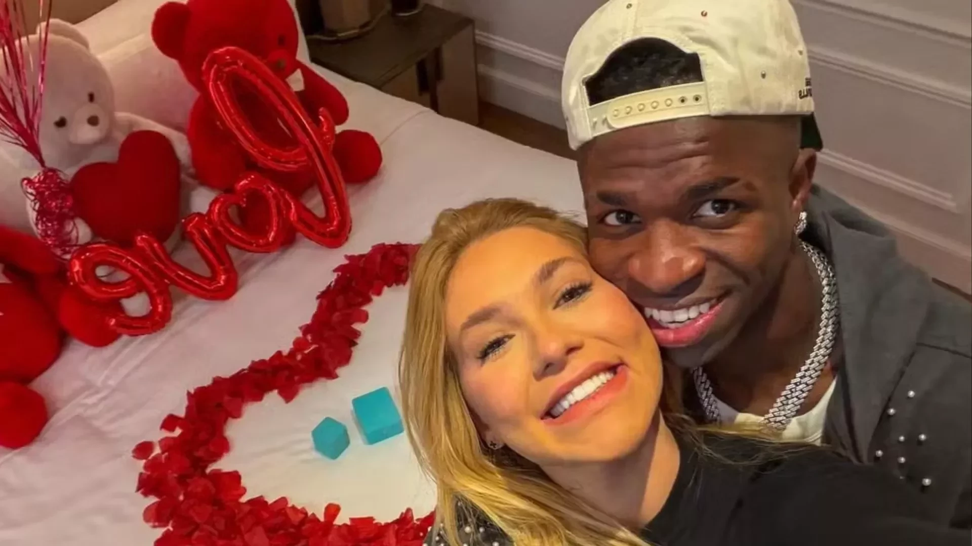 Romance com Vini Jr.