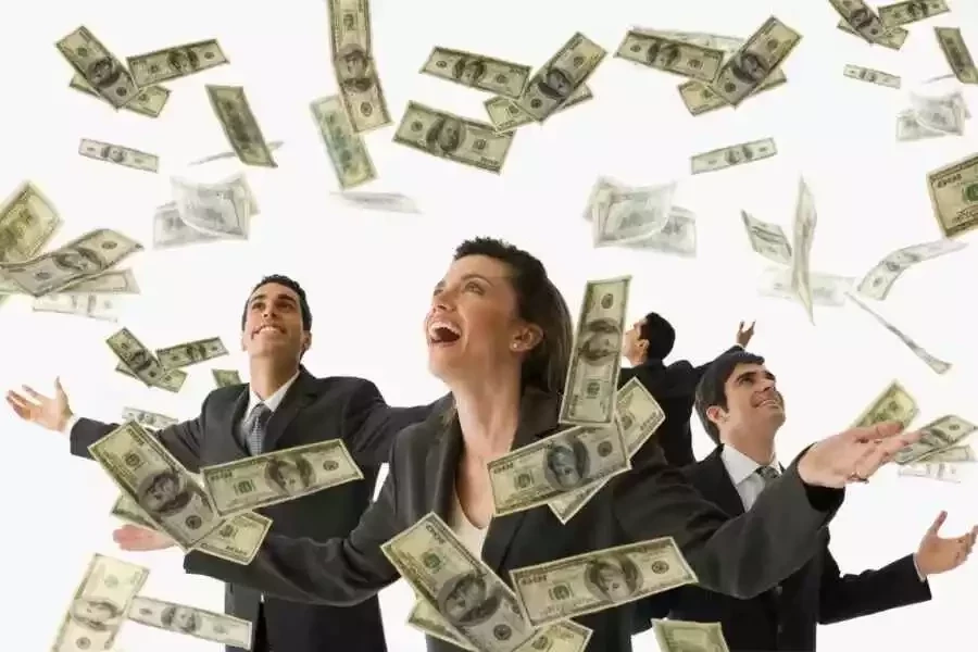 Grana extra? 5 signos têm chance de ganhar dinheiro em abril - imagem 141393