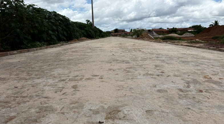 Prefeitura de Esperantina intensifica obras de pavimentação e aproxima o Bairro Cristo Redentor de 100% de cobertura