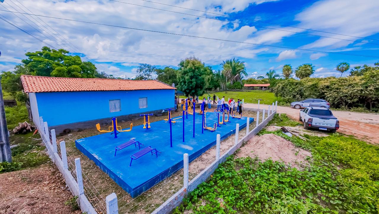 Prefeito Pedro Gomes inaugura calçamento e academia da saúde na zona rural de José de Freitas - Divulgação/ASCOMPrefeito Pedro Gomes inaugura calçamento e academia da saúde na zona rural de José de Freitas - Divulgação/ASCOM