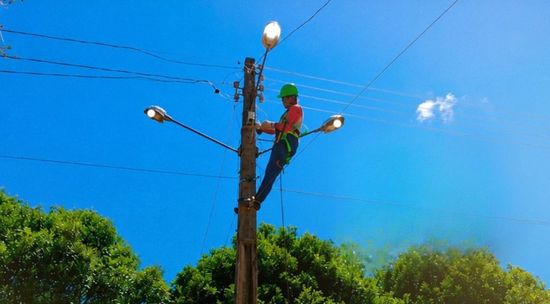 Curimatá avança com serviços de iluminação pública no Assentamento Boa Esperança 