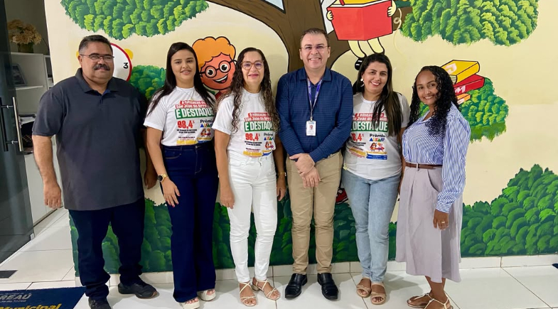 Técnicos da educação de São João do Arraial ampliam conhecimentos em seminário de excelência educacional em Coreaú