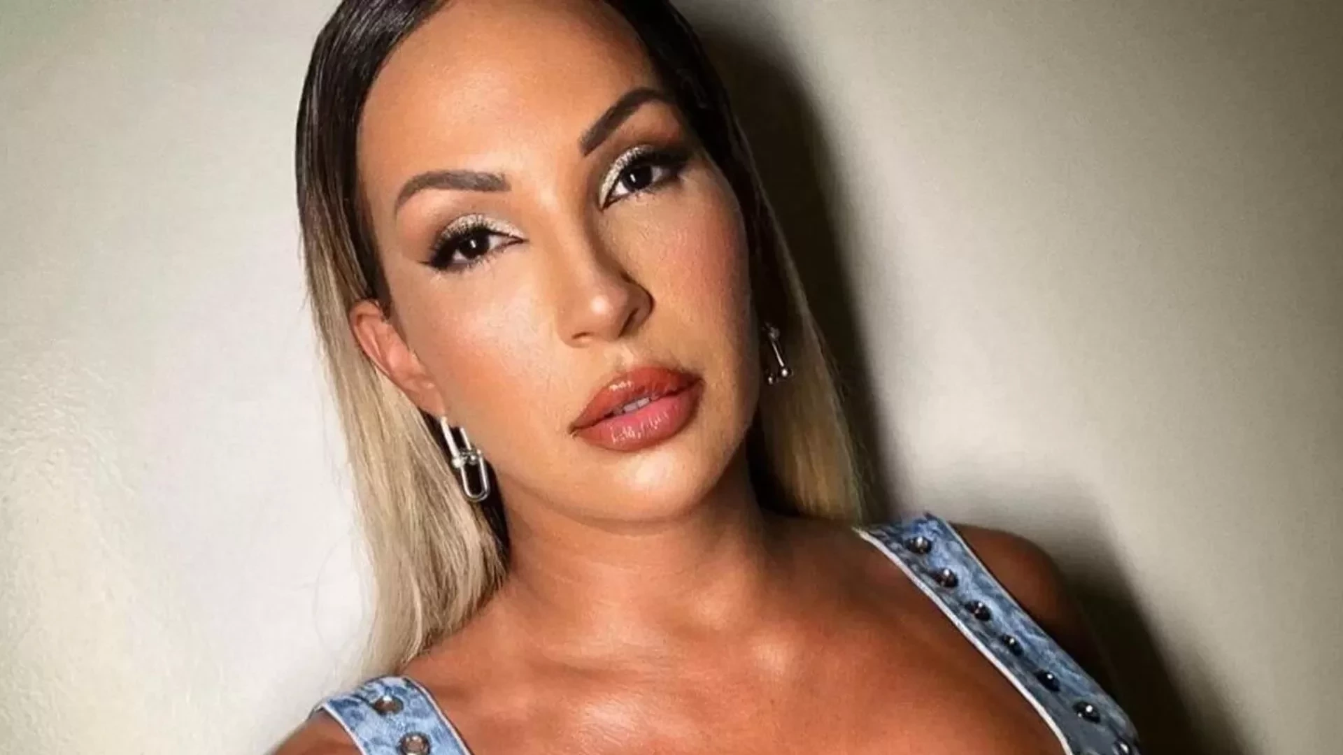 Famosas que fizeram cirurgia plástica e se arrependeram; a última vai te surpreender! - imagem 144238