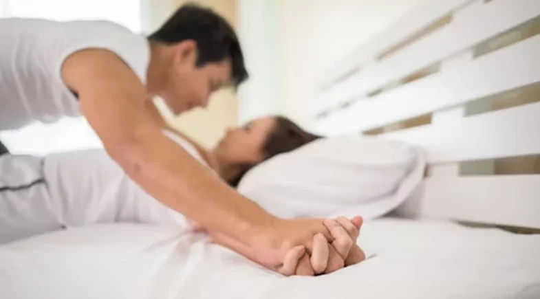 As posições sexuais que as mulheres menos gostam; desconforto e sem conexão