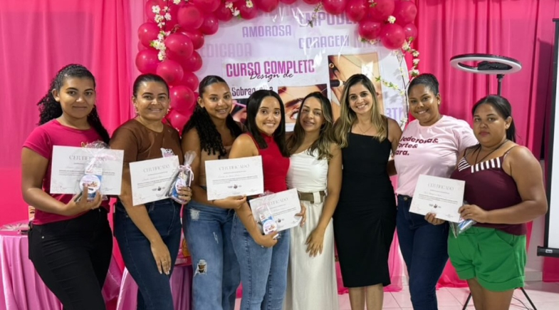 Socorro do Piauí promove curso de design de sobrancelhas para mulheres do município