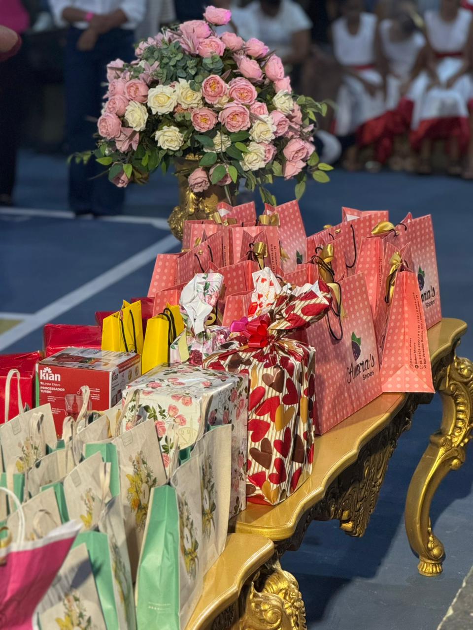Prefeitura de Esperantina celebra Dia das Mães com festa e sorteio de prêmios - Divulgação/ASCOMPrefeitura de Esperantina celebra Dia das Mães com festa e sorteio de prêmios - Divulgação/ASCOM