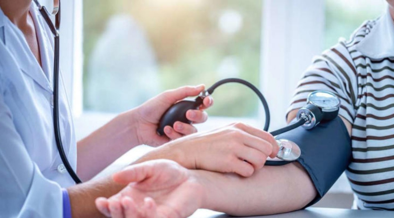 Qual é o nível ideal da pressão arterial? Estudo aponta meta que pode proteger mais o coração