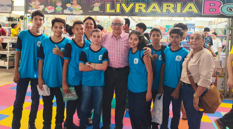 Estudantes de Monsenhor Gil participam do SALIPI 2026 e vivenciam experiências de leitura e cultura