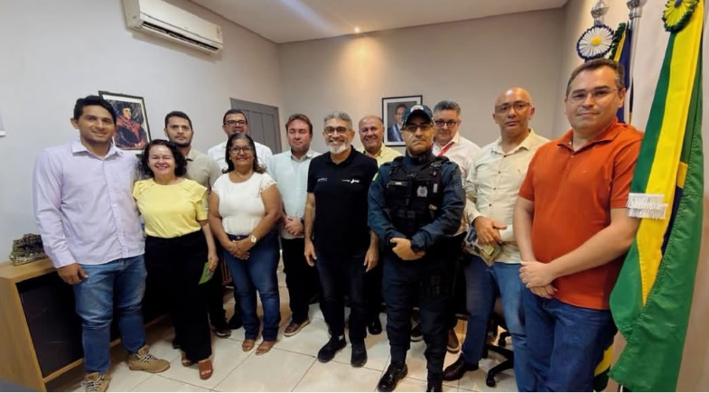 Caracol recebe secretário de Segurança para discutir demandas do município