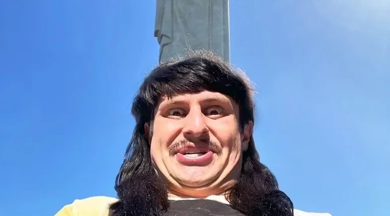 Corpo de Oliver Tree está totalmente carbonizado e dificulta confirmação