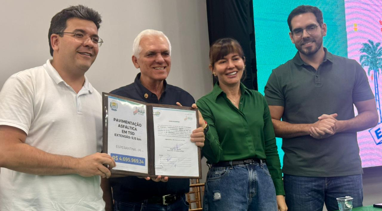 Governador Rafael Fonteles assina importantes ordens de serviço para obras estruturantes em Esperantina