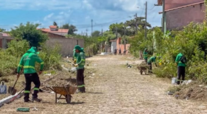  Prefeitura de Parnaíba intensifica mutirões de limpeza e zeladoria em bairros da cidade