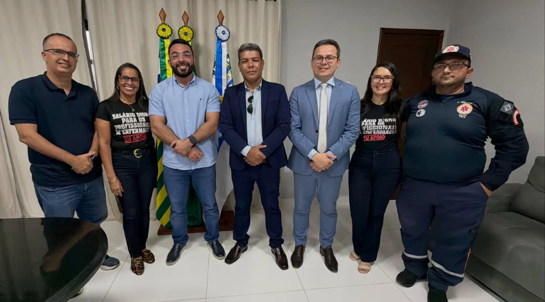 Prefeito Francisco Emanuel debate PCCR da enfermagem em Parnaíba