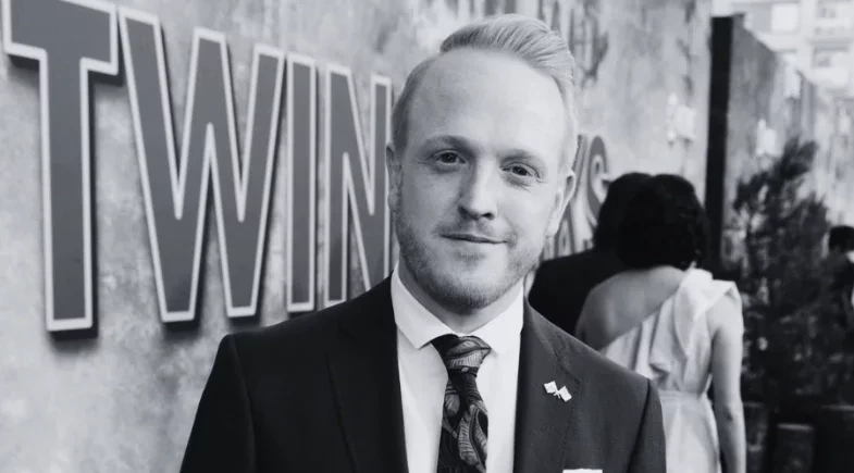 Morre Owain Rhys Davies, ator de Twin Peaks, aos 44 anos: “Profunda tristeza”