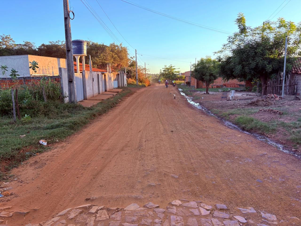  Esperantina em parceria com Governo do Estado inicia obras de asfaltamento - Divulgação/ASCOM