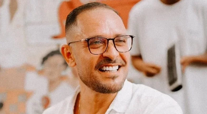 Diogo Nogueira cancela shows após problemas de saúde; entenda