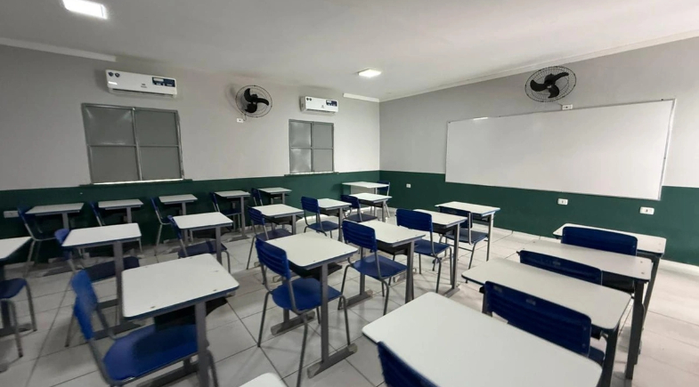 Prefeito de Passagem Franca do Piauí entrega reforma e ampliação de escola municipal