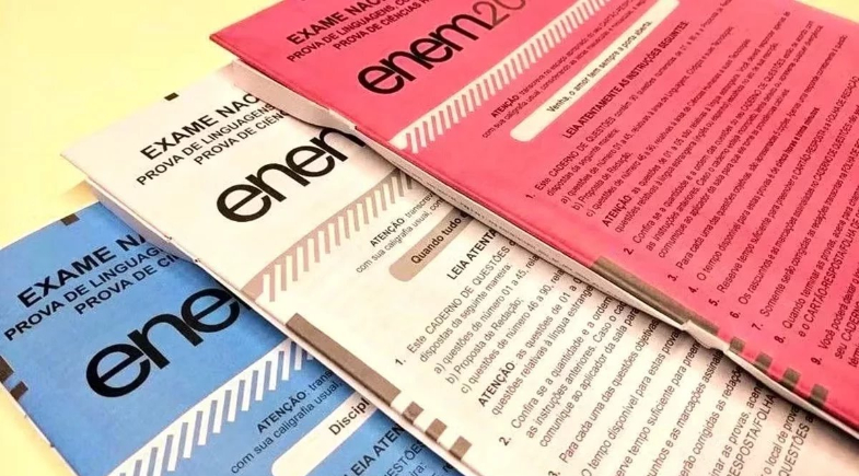 Cadernos de provas do Enem | Reprodução