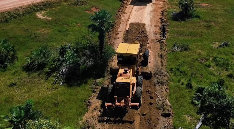 José de Freitas avança na recuperação de estradas vicinais e beneficia comunidades da zona rural