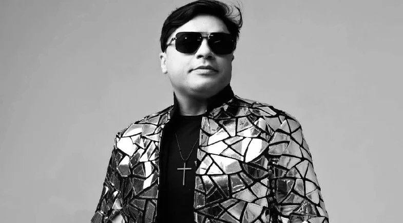 Cantor Neto Araújo, da banda Collo de Menina, morre aos 42 anos