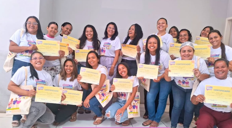 Capacita Campo Maior promove curso de unhas em gel e incentiva o empreendedorismo 