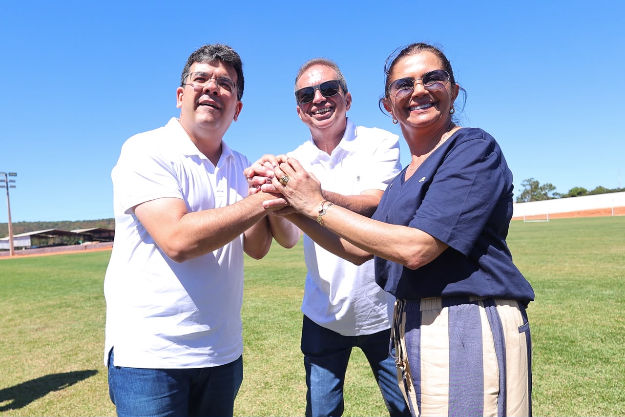 Prefeita Manoelina Borges recebe governador Rafael Fonteles em Sebastião Leal - Imagem 1