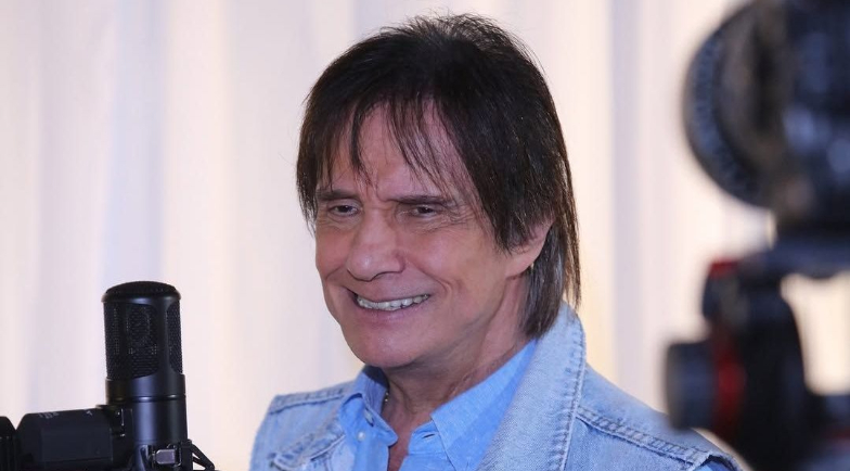 Roberto Carlos é internado para procedimento cirúrgico; veja o que se sabe