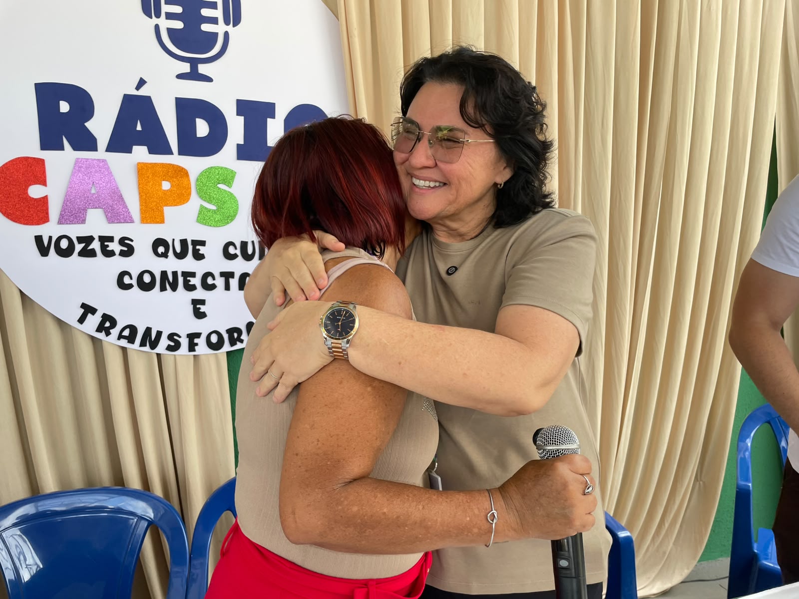 Prefeita Jôve Oliveira participa de edição especial da Rádio CAPS II - Divulgação/ASCOMPrefeita Jôve Oliveira participa de edição especial da Rádio CAPS II - Divulgação/ASCOM