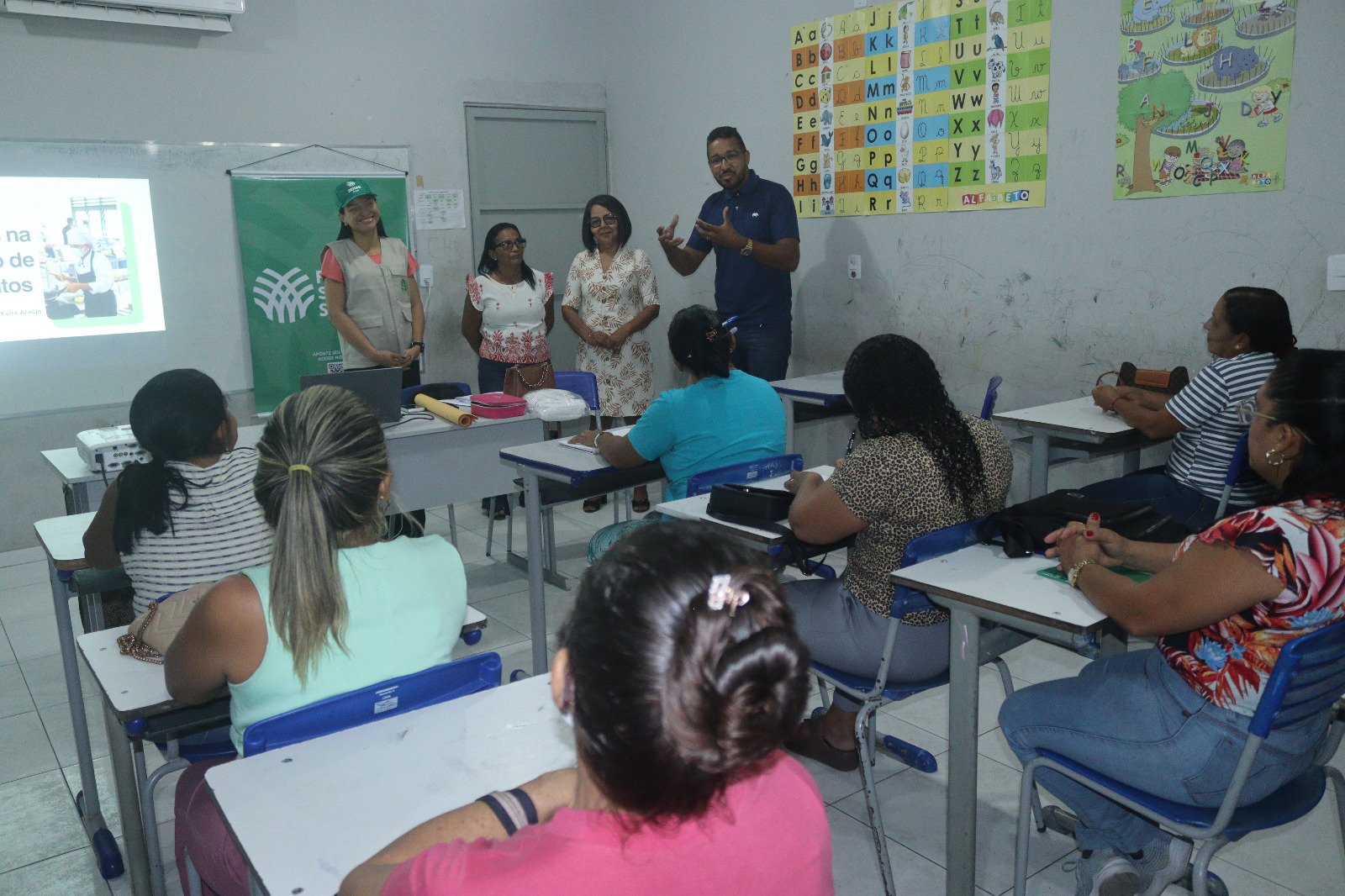 Prefeitura de Monsenhor Gil e SENAR Piauí iniciam curso de qualificação em Manipulação de Alimentos - Imagem 1
