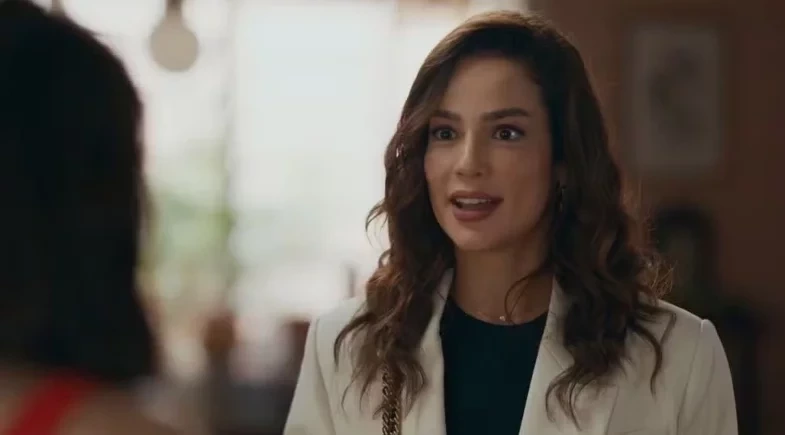 Em 'Quem Ama Cuida', Bruna flagra Pedro e Adriana juntos após conversa sobre Ademir