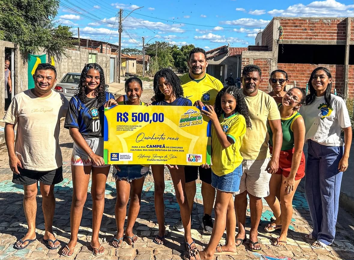  Arraial entrega premiação às ruas vencedoras do Concurso Rua Mais Enfeitada da Copa - Foto: Prefeitura de Arraial Arraial entrega premiação às ruas vencedoras do Concurso Rua Mais Enfeitada da Copa - Foto: Prefeitura de Arraial