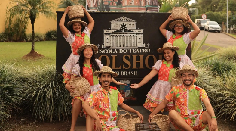 Grupo  Raízes do Nordeste de Parnaíba conquista título internacional em festival de dança 