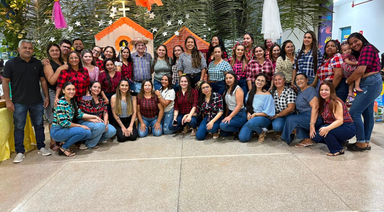 Creche Municipal Anna Kerolayne celebra tradição junina com Arraiá da Aninha em Esperantina