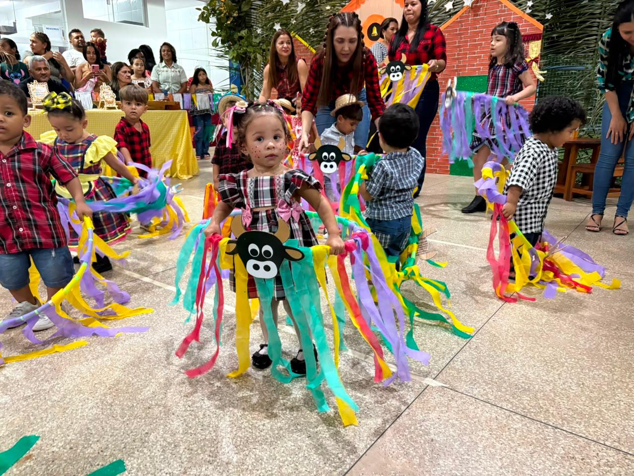 Arraiá da Creche Municipal Anna Kerolayne em Esperantina - Divulgação/ASCOMArraiá da Creche Municipal Anna Kerolayne em Esperantina - Divulgação/ASCOM