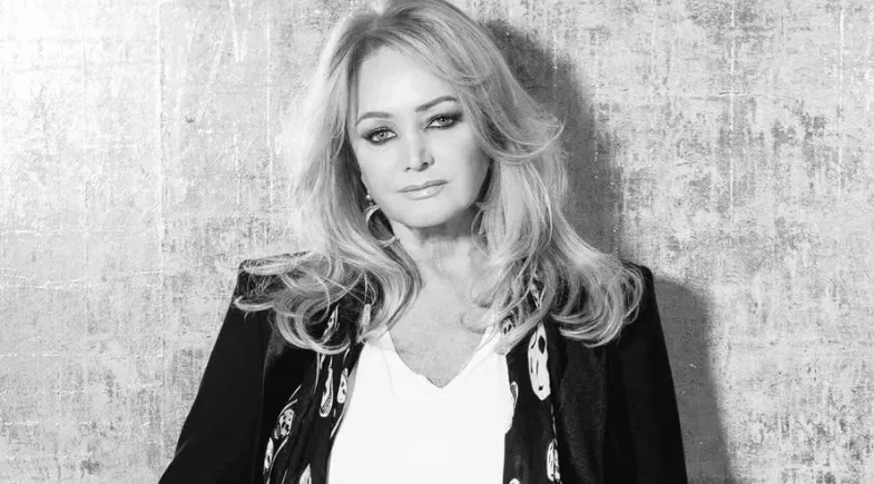 Bonnie Tyler, ícone do rock e do pop dos anos 1980, morre aos 75 anos