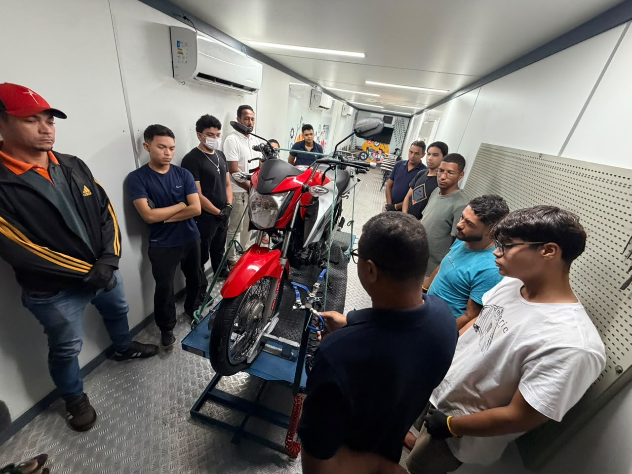 Curso gratuito de Mecânica de Motos - Divulgação/ASCOMCurso gratuito de Mecânica de Motos - Divulgação/ASCOM