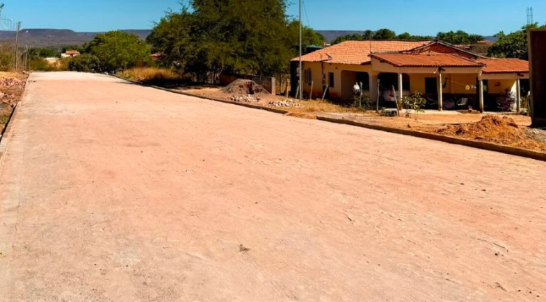 Colônia do Gurguéia avança com obras de calçamento no município 