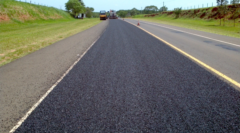 Obras de pavimentação avançam em Parnaguá