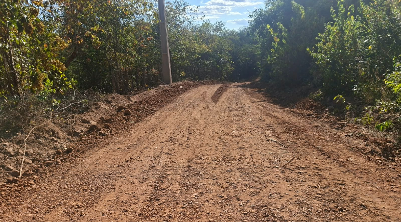 SDR intensifica recuperação de estradas vicinais na zona rural de Piripiri