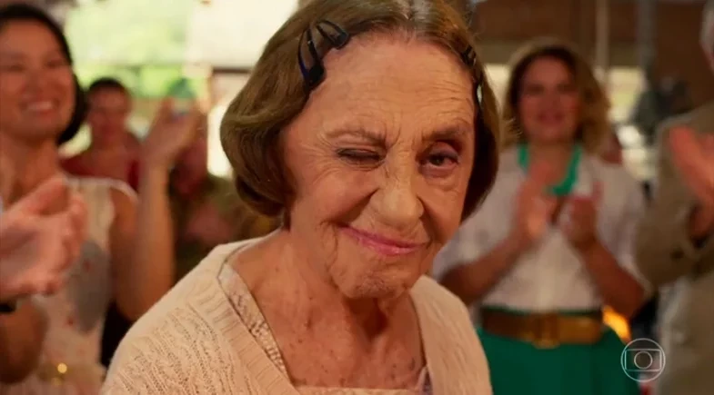 Famosos lamentam morte de Laura Cardoso, ícone da TV brasileira