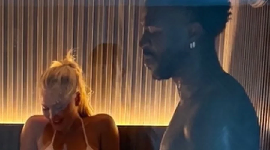 Vini Jr. compartilha momento íntimo em sauna  com Virginia Fonseca
